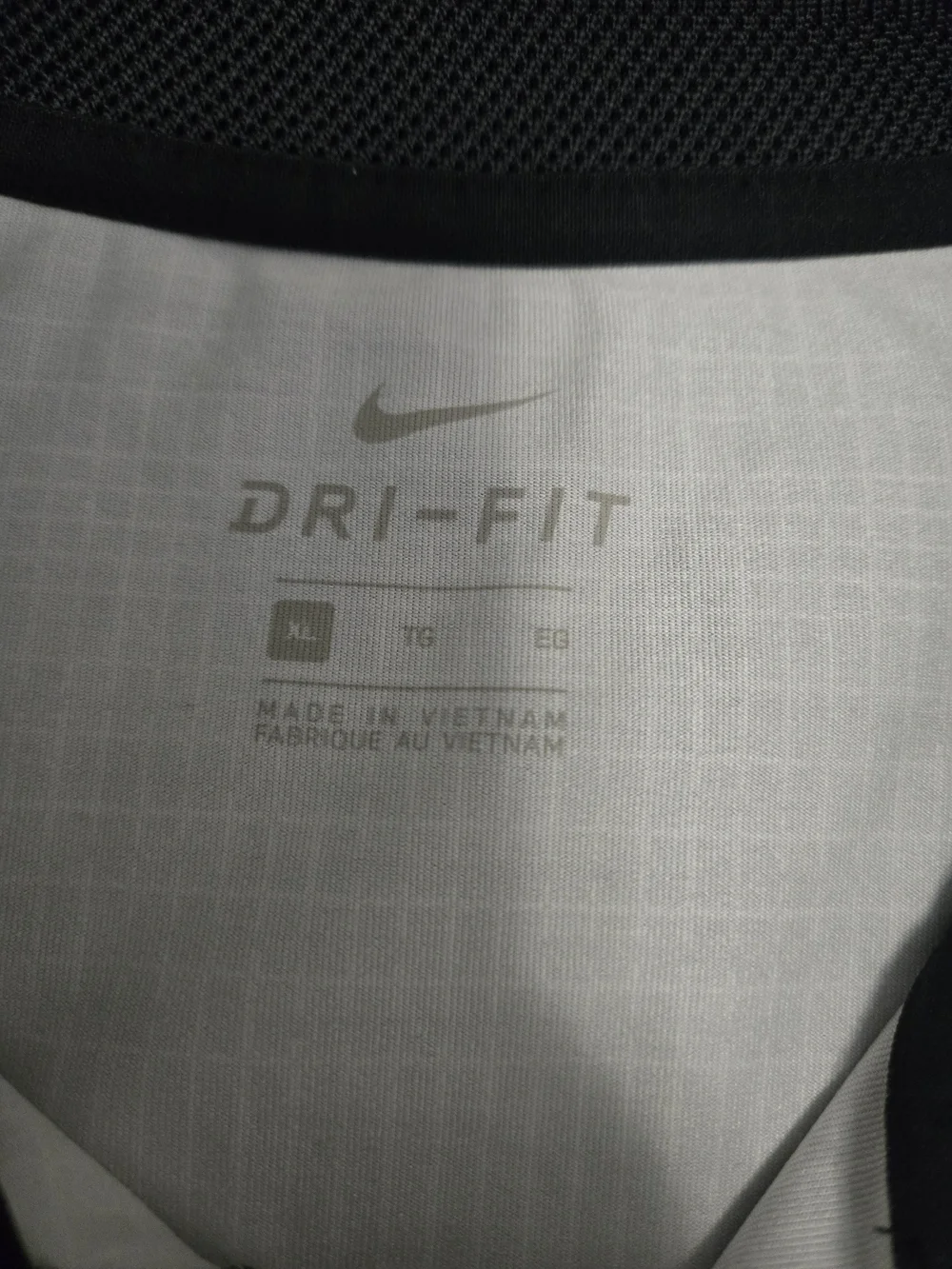 Nike Men’s Black Dri-FIT Patterned Polo Shirt #428
